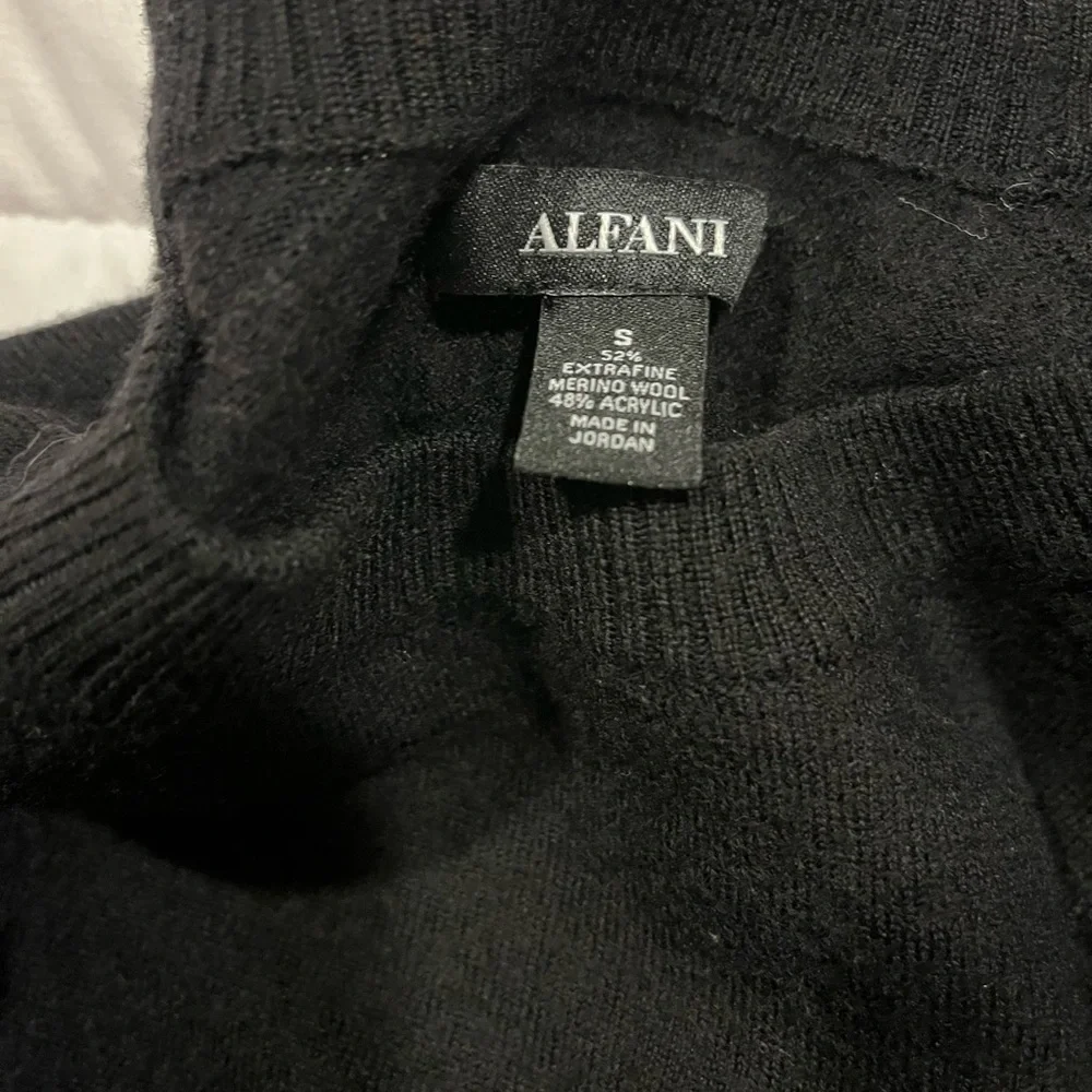 Alfani Merino Raglan Sweater- Men’s Small